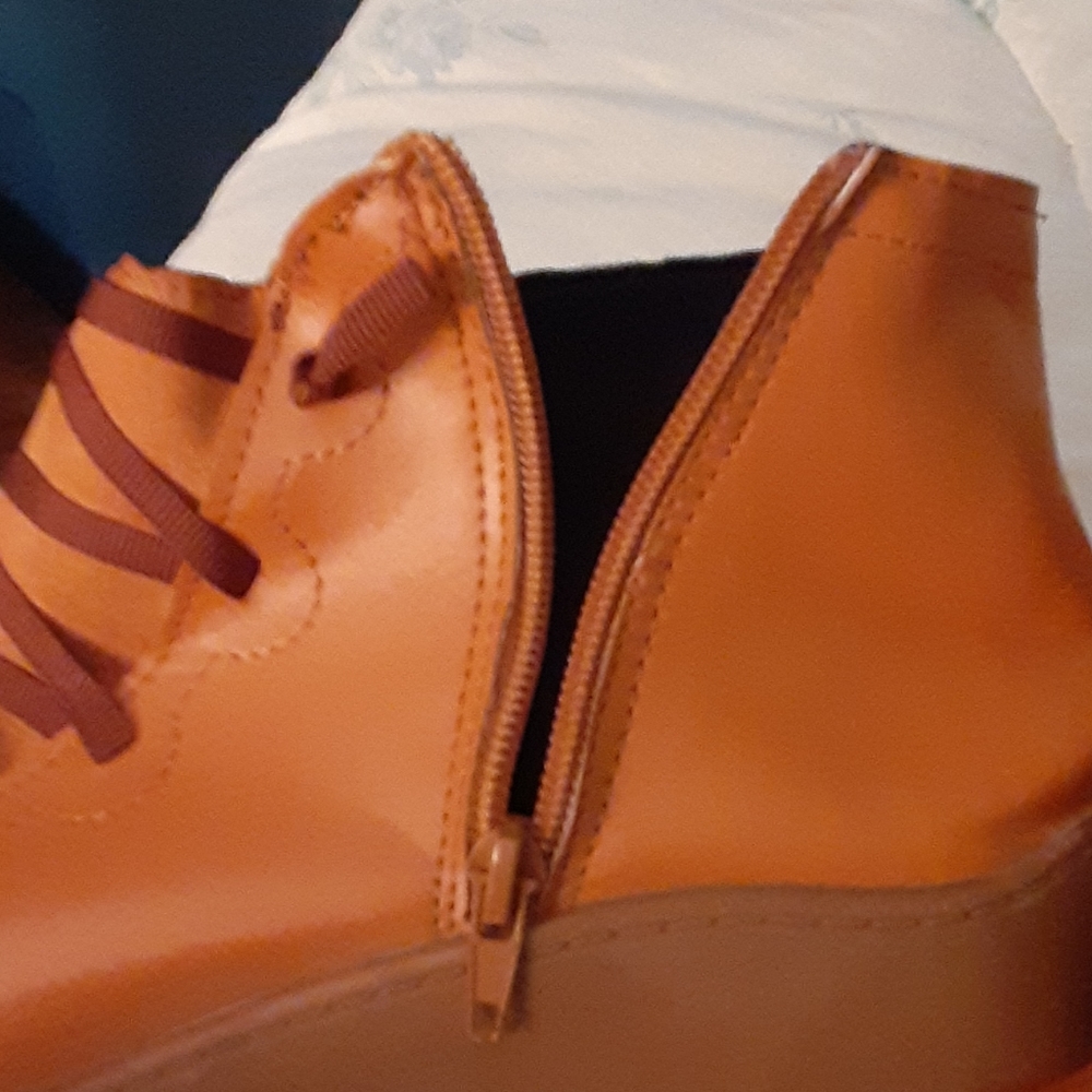 New Boots - Picture 5 of 6
